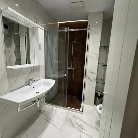 Apartment Rov Tirana